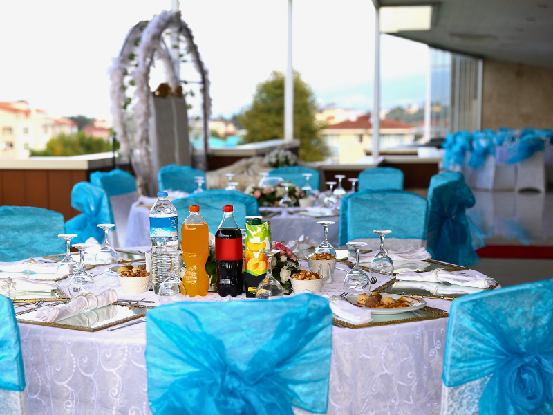 Davetlerin Ev Sahibi